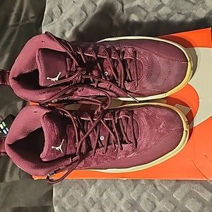 Jordan 12 size8